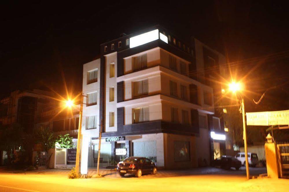 Fabhotel Radiant Star Lalkothi Jaipur Exterior photo