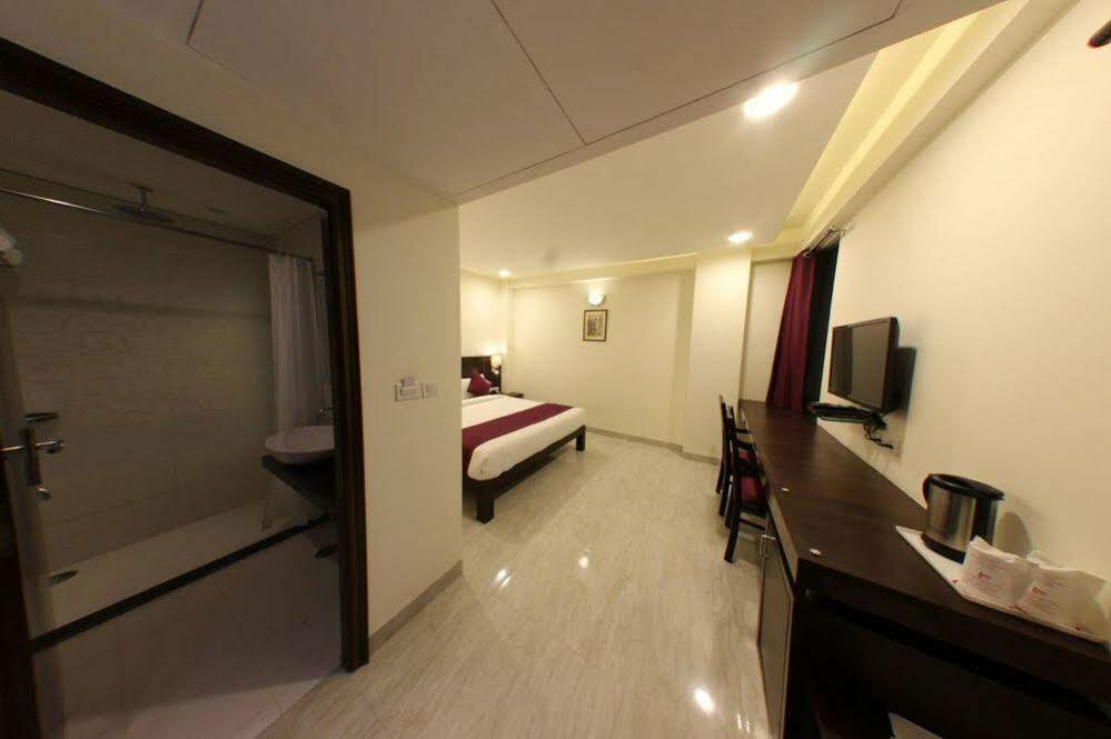 Fabhotel Radiant Star Lalkothi Jaipur Exterior photo